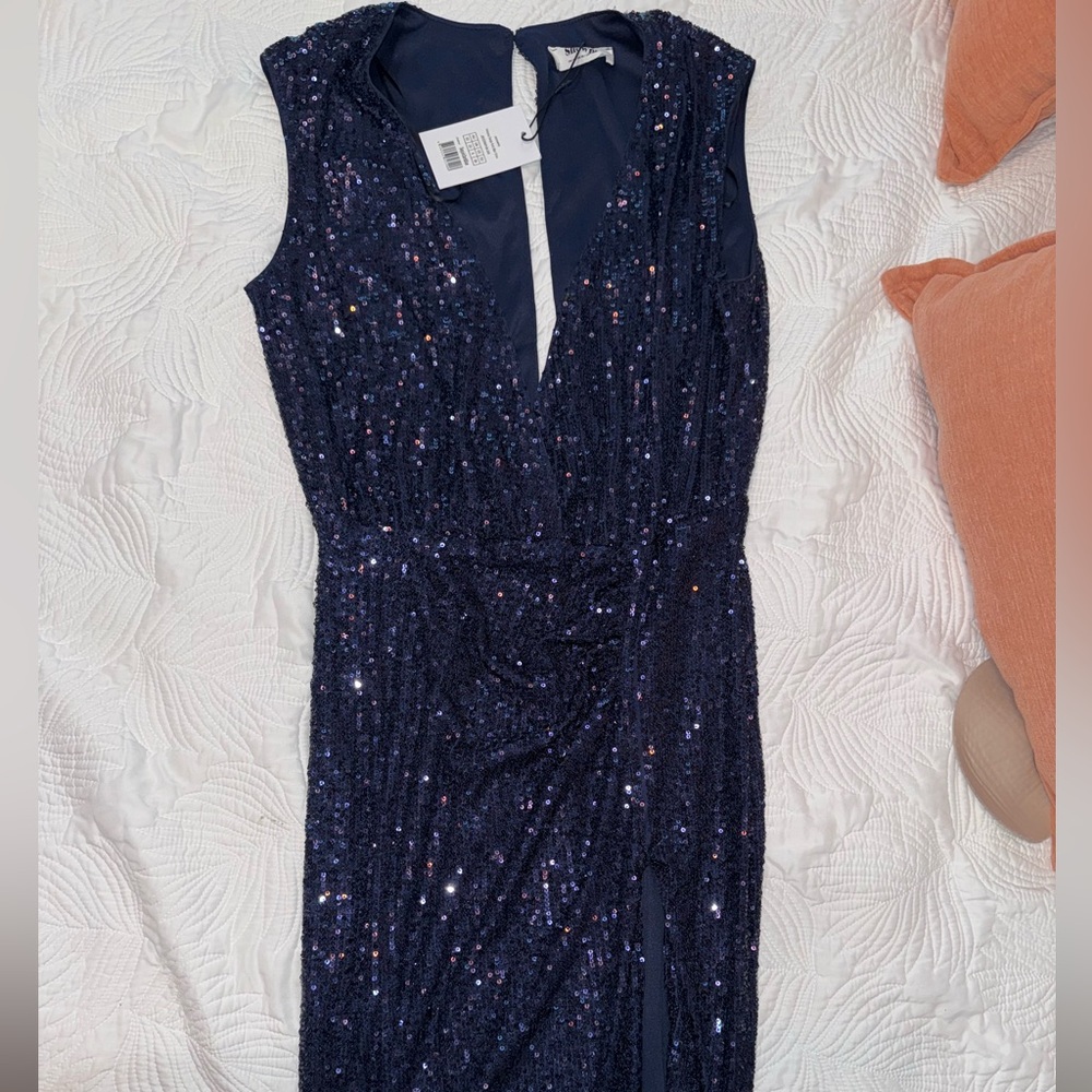 NWTS Showpo Helaena Sequin Maxi Dress US 6 - Picture 5 of 8
